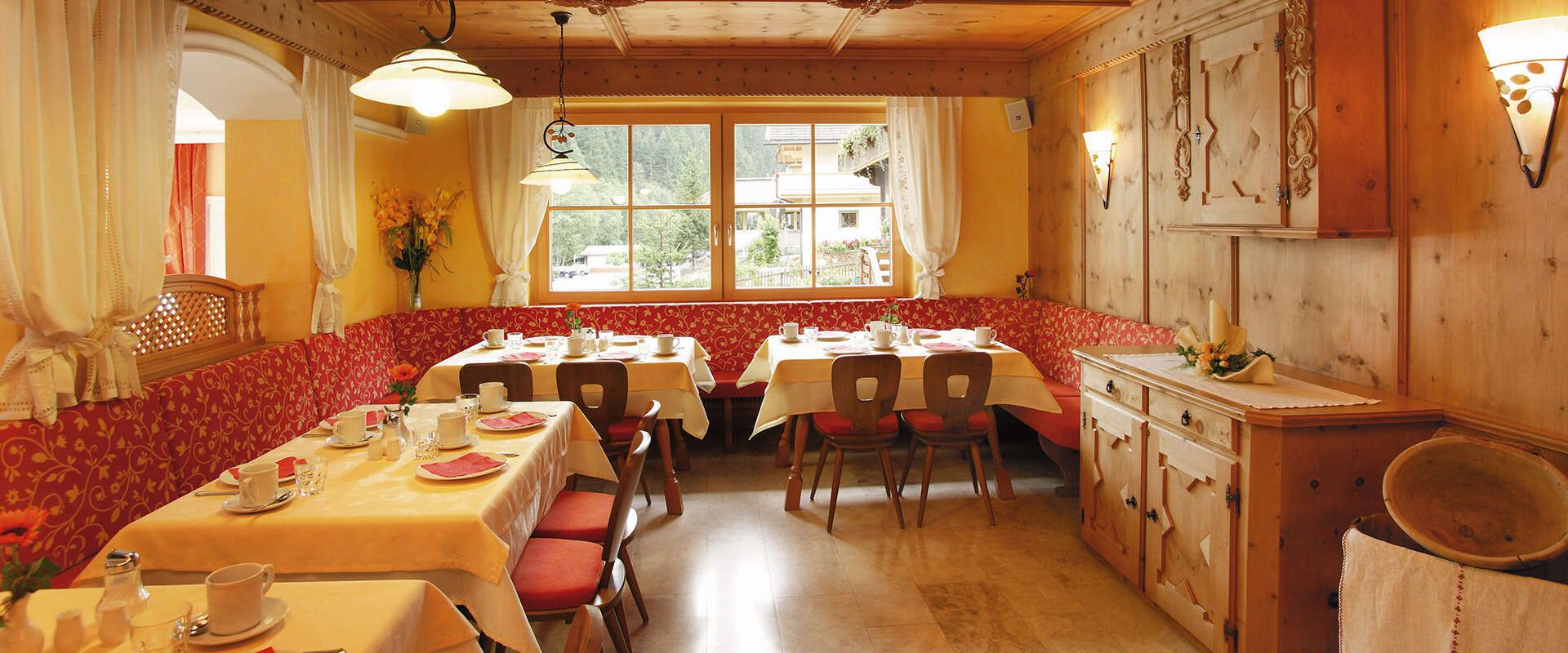 Tyrolean parlor in the Alpenherz Hotel